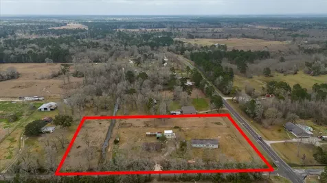 577 County Road 2251 Cleveland TX 77327