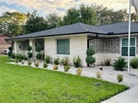 1402 Norwood Street Deer Park TX 77536