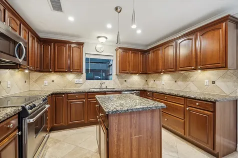 6310 Arnot Street Houston TX 77007