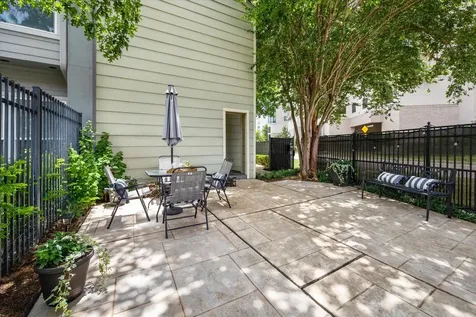 6310 Arnot Street Houston TX 77007