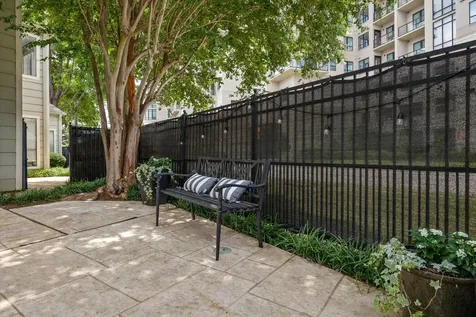 6310 Arnot Street Houston TX 77007