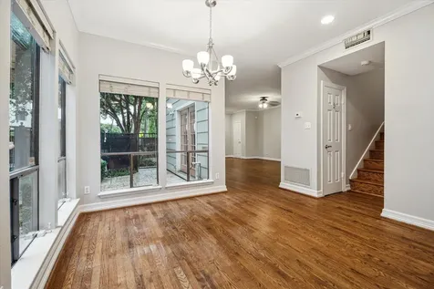 6310 Arnot Street Houston TX 77007