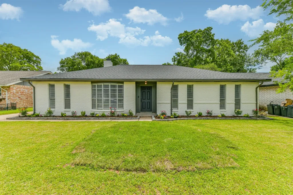 4427 Saffron Lane Friendswood TX 77546