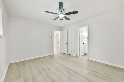 4427 Saffron Lane Friendswood TX 77546