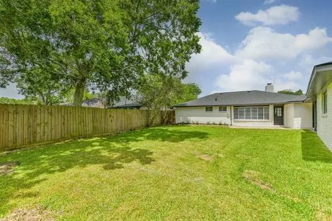 4427 Saffron Lane Friendswood TX 77546