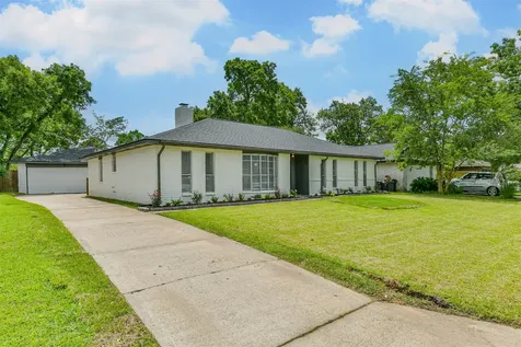 4427 Saffron Lane Friendswood TX 77546