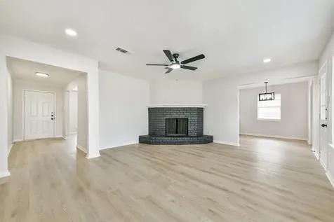 4427 Saffron Lane Friendswood TX 77546