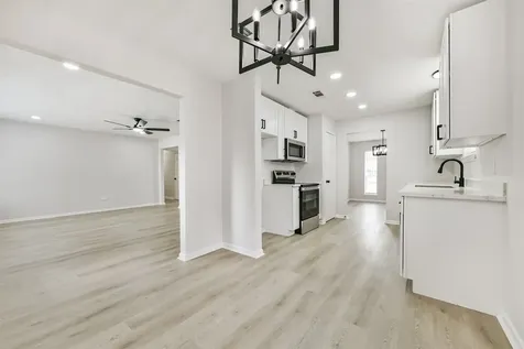 4427 Saffron Lane Friendswood TX 77546