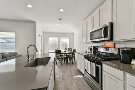 7834 Golden Rubia Lane Rosharon TX 77583