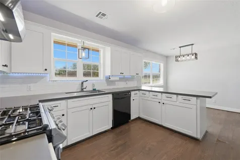 2401 Oakwood Drive Brenham TX 77833