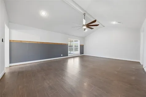 2401 Oakwood Drive Brenham TX 77833
