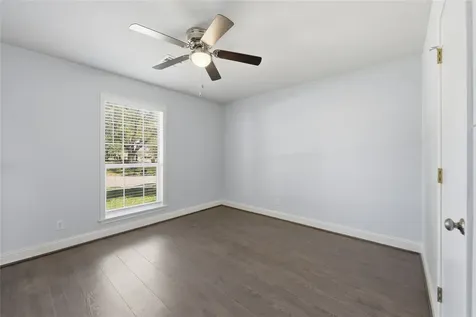 2401 Oakwood Drive Brenham TX 77833