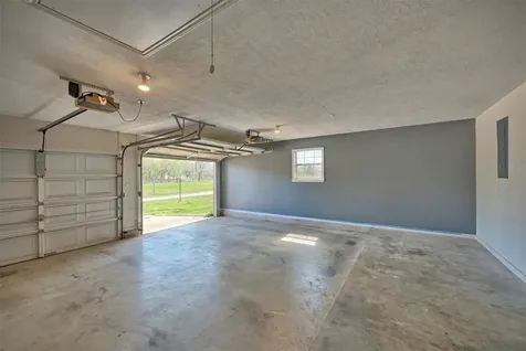 2401 Oakwood Drive Brenham TX 77833