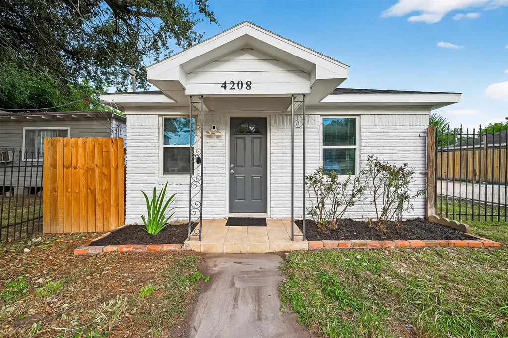 4208 Europa Street Houston TX 77022