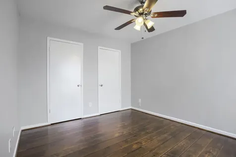 10075 Westpark Drive 17 Houston TX 77042