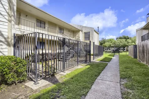 10075 Westpark Drive 17 Houston TX 77042