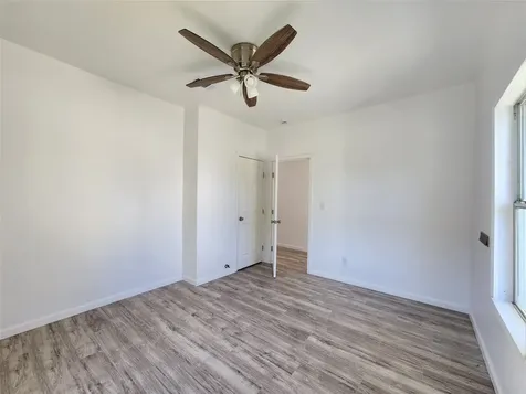 2706 1/2 Berry Street Houston TX 77004