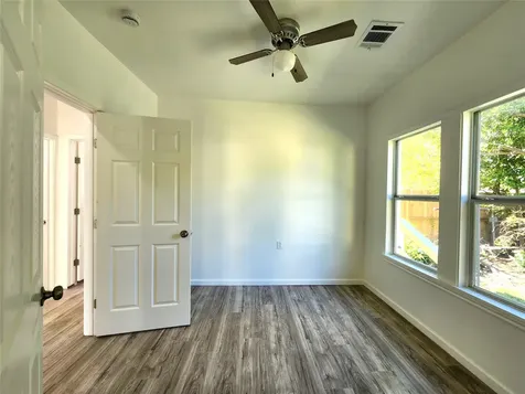 2706 1/2 Berry Street Houston TX 77004
