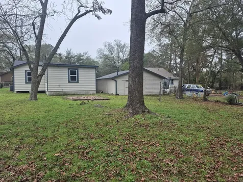 1017 Hazel Avenue Huntsville TX 77320
