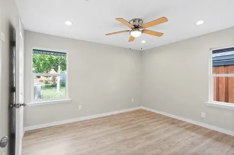 10127 Tolman Street Houston TX 77034