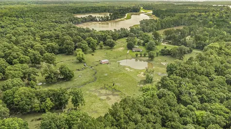 32300 Cypress Hollow Drive N New Caney TX 77357