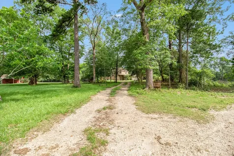 32300 Cypress Hollow Drive N New Caney TX 77357
