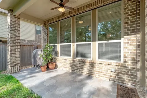 19 Silver Rock Drive Tomball TX 77375
