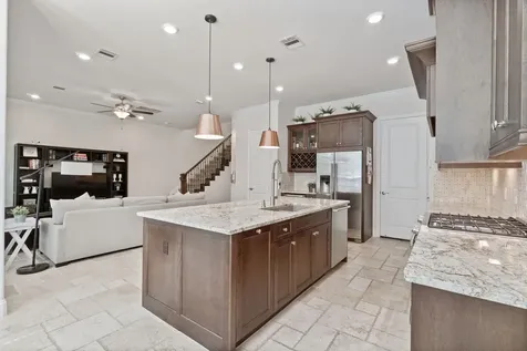 19 Silver Rock Drive Tomball TX 77375