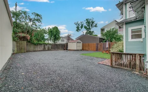 718 W 17th Street Houston TX 77008