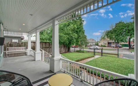 718 W 17th Street Houston TX 77008