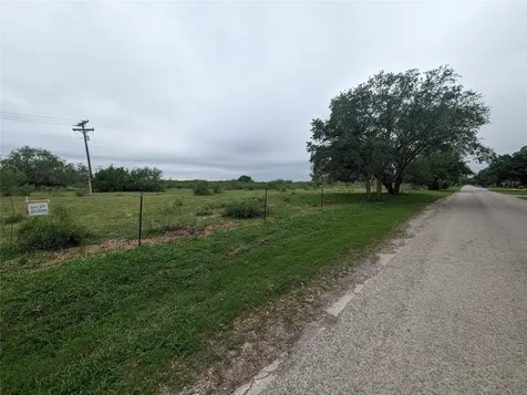 Lot 28 10th Street Premont TX 78375