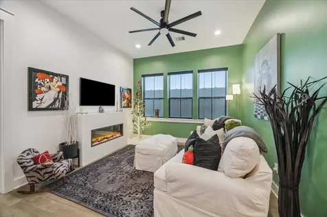 4617 Feagan Street Houston TX 77007