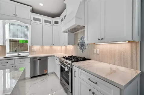 3344 Sanders Street Houston TX 77004