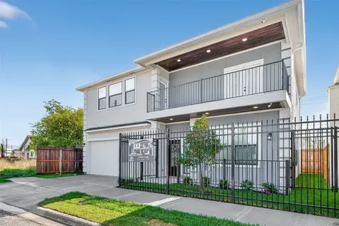 3344 Sanders Street Houston TX 77004