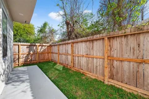 3344 Sanders Street Houston TX 77004