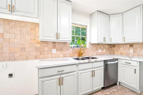 15207 Pleasant Valley Road Houston TX 77062