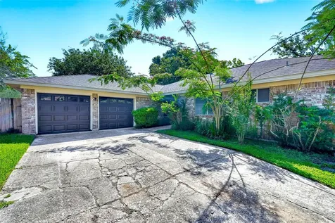 15207 Pleasant Valley Road Houston TX 77062