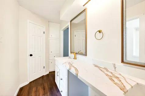 15207 Pleasant Valley Road Houston TX 77062