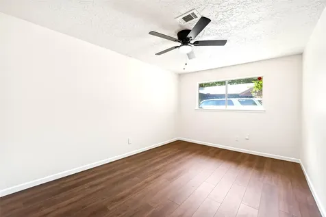15207 Pleasant Valley Road Houston TX 77062