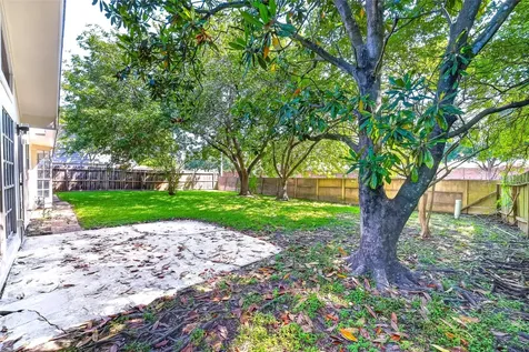 15207 Pleasant Valley Road Houston TX 77062