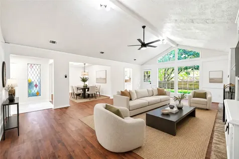 15207 Pleasant Valley Road Houston TX 77062