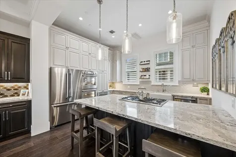 326 W 18th Street Houston TX 77008