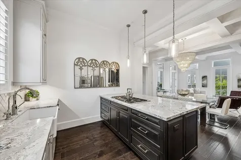 326 W 18th Street Houston TX 77008
