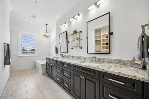 326 W 18th Street Houston TX 77008