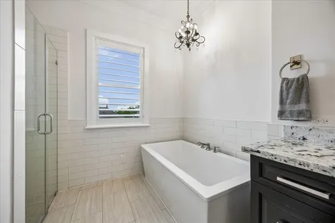 326 W 18th Street Houston TX 77008