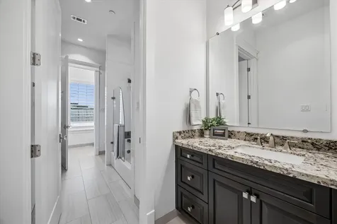 326 W 18th Street Houston TX 77008