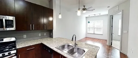 2525 Mccue St Road 443 Houston TX 77056