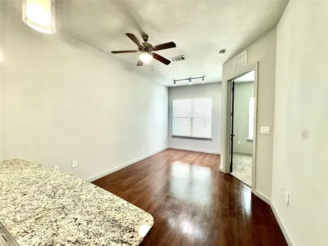 2525 Mccue St Road 443 Houston TX 77056