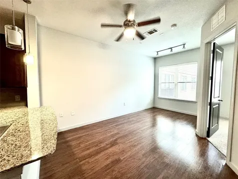 2525 Mccue St Road 443 Houston TX 77056