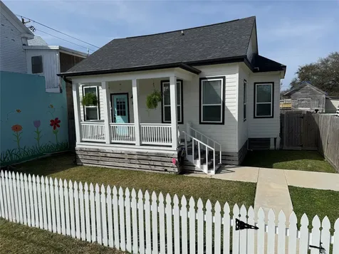 3424 Ursuline Street Galveston TX 77550